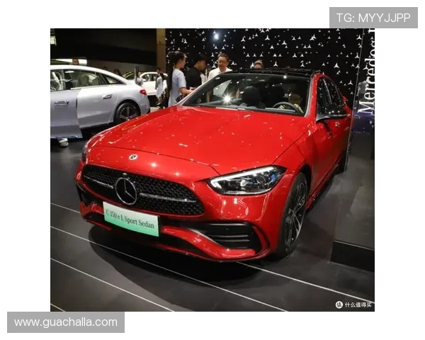 奔驰宝马游戏官网全面介绍车型配置与性能参数，助你选择最适合自己的豪华汽车